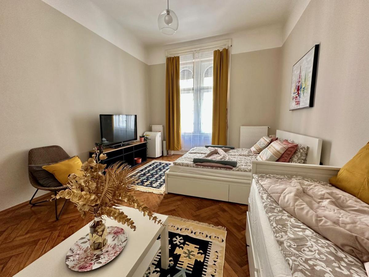 Weinerhouse Design Apartment Budapest Exterior photo